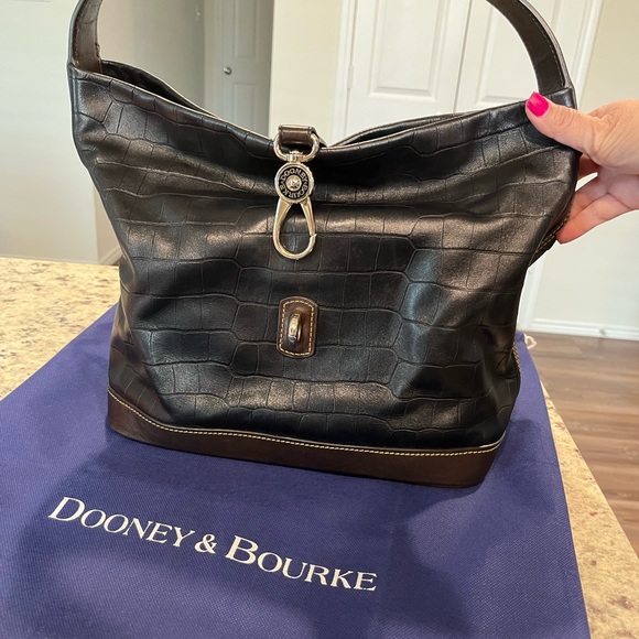 Dooney & Bourke Denison Logo Lock Shoulder Bag - Picture 4 of 15